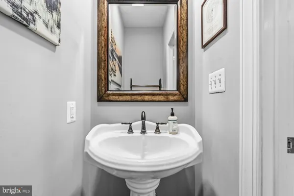 $725,000 | 16379 Covey Circle, Amissville, VA 20106