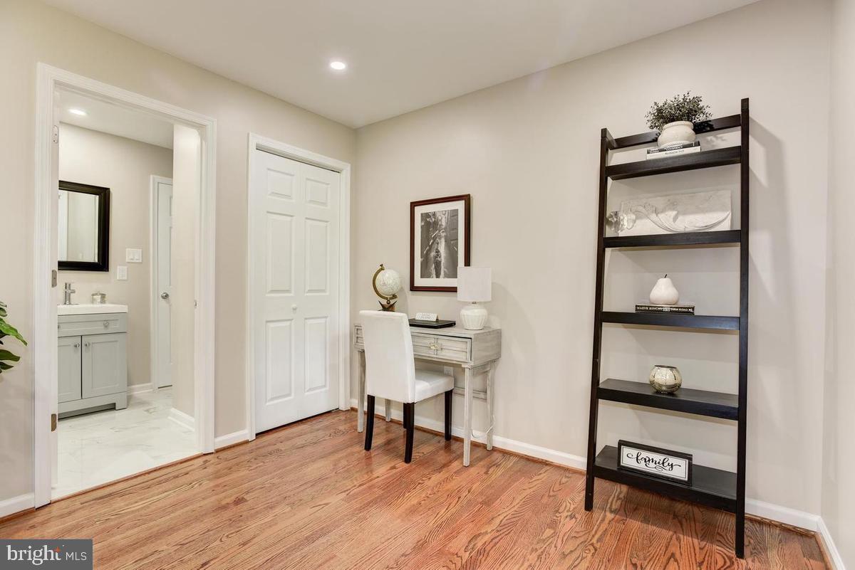 7504 Rockwood Road Frederick, MD 21702 - Photo 13 of 57 On Suite Full BA