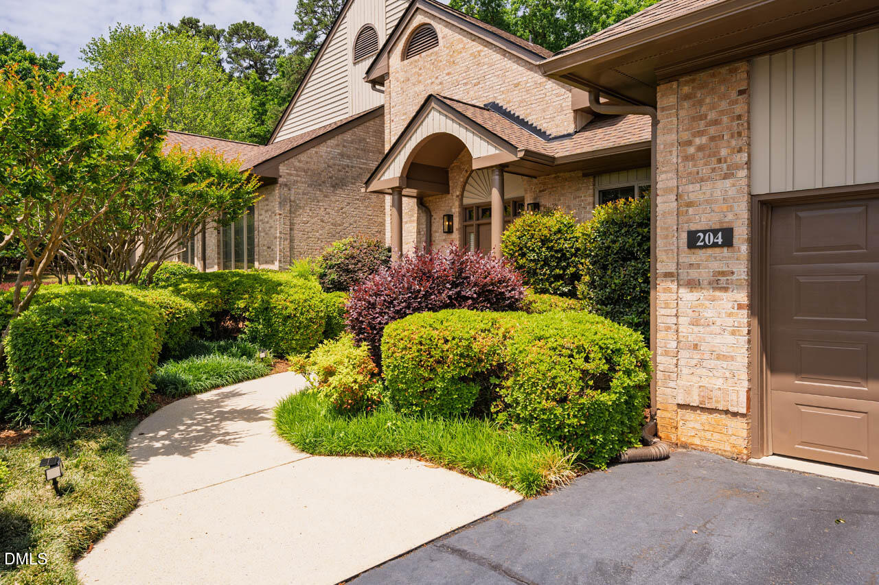 204 Cedar Ridge Way Durham, NC 27705 - Photo 6 of 57 204CedarRidgeWay-007