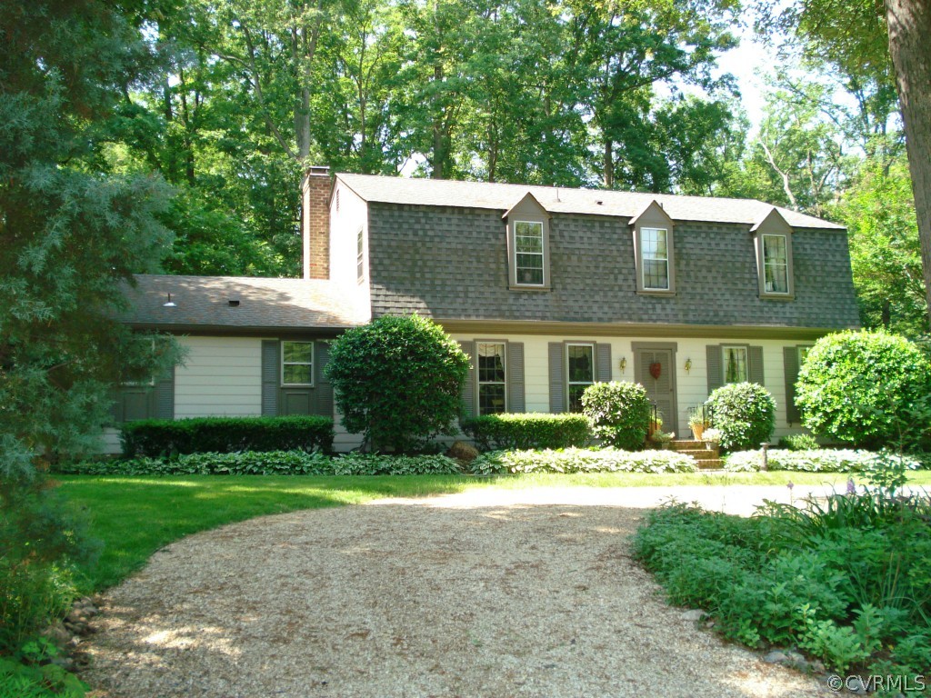 1735 Robindale Road Richmond, VA 23235 - Photo 1 of 24 Gallery Image 1