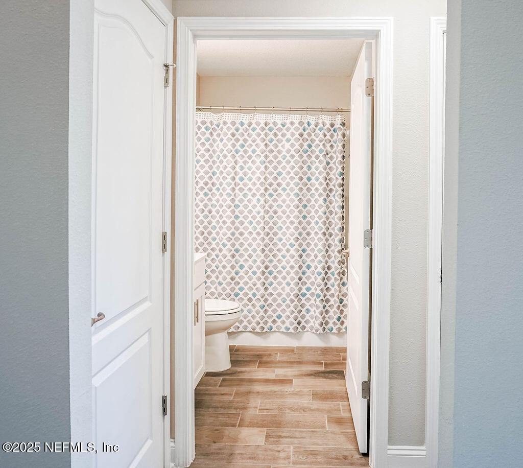 114 Eagles Landing Ln Street St. Augustine, FL 32095 - Photo 13 of 21 a bathroom with a shower