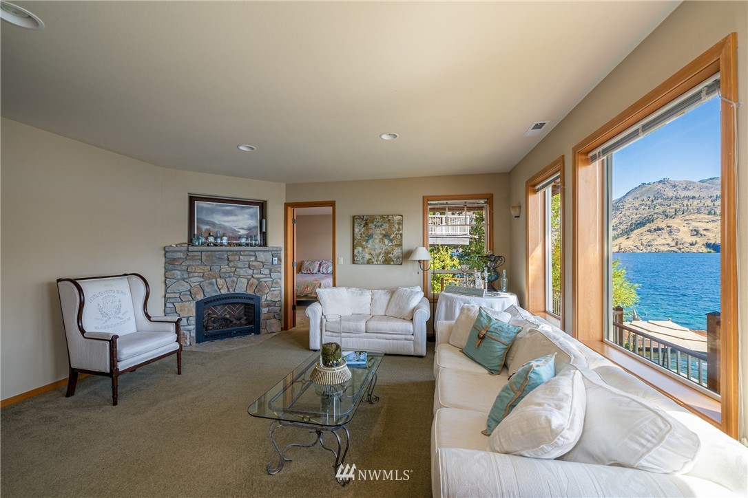15902 South Lakeshore Road Chelan, WA 98816 - Photo 17 of 24 Gallery Image 17