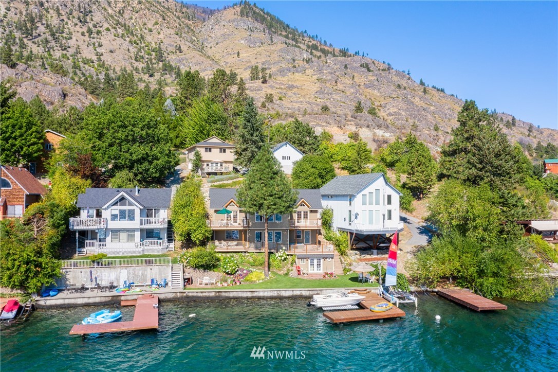15902 South Lakeshore Road Chelan, WA 98816 - Photo 3 of 24 Gallery Image 3