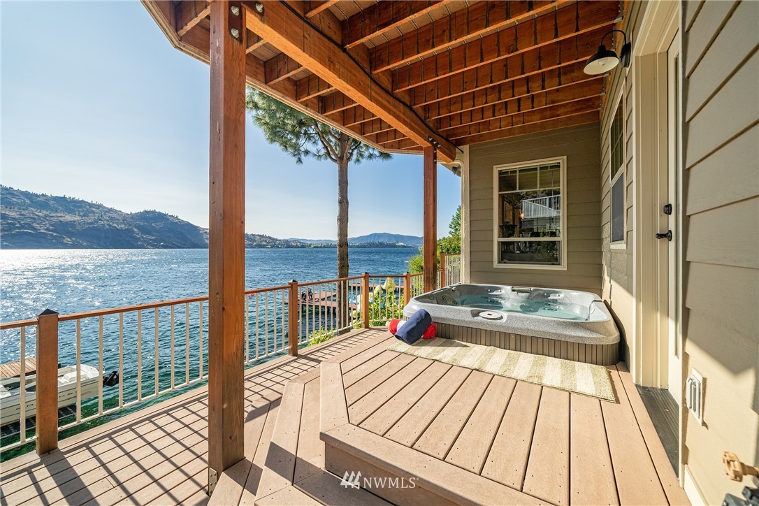 15902 South Lakeshore Road Chelan, WA 98816 - Photo 7 of 24 Gallery Image 7
