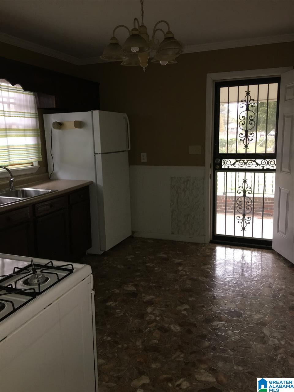 1328 Avenue R Birmingham, AL 35218 - Photo 2 of 8