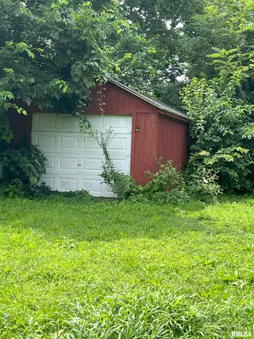 $6,500 | 715 North Diamond Street, Jacksonville, IL 62650