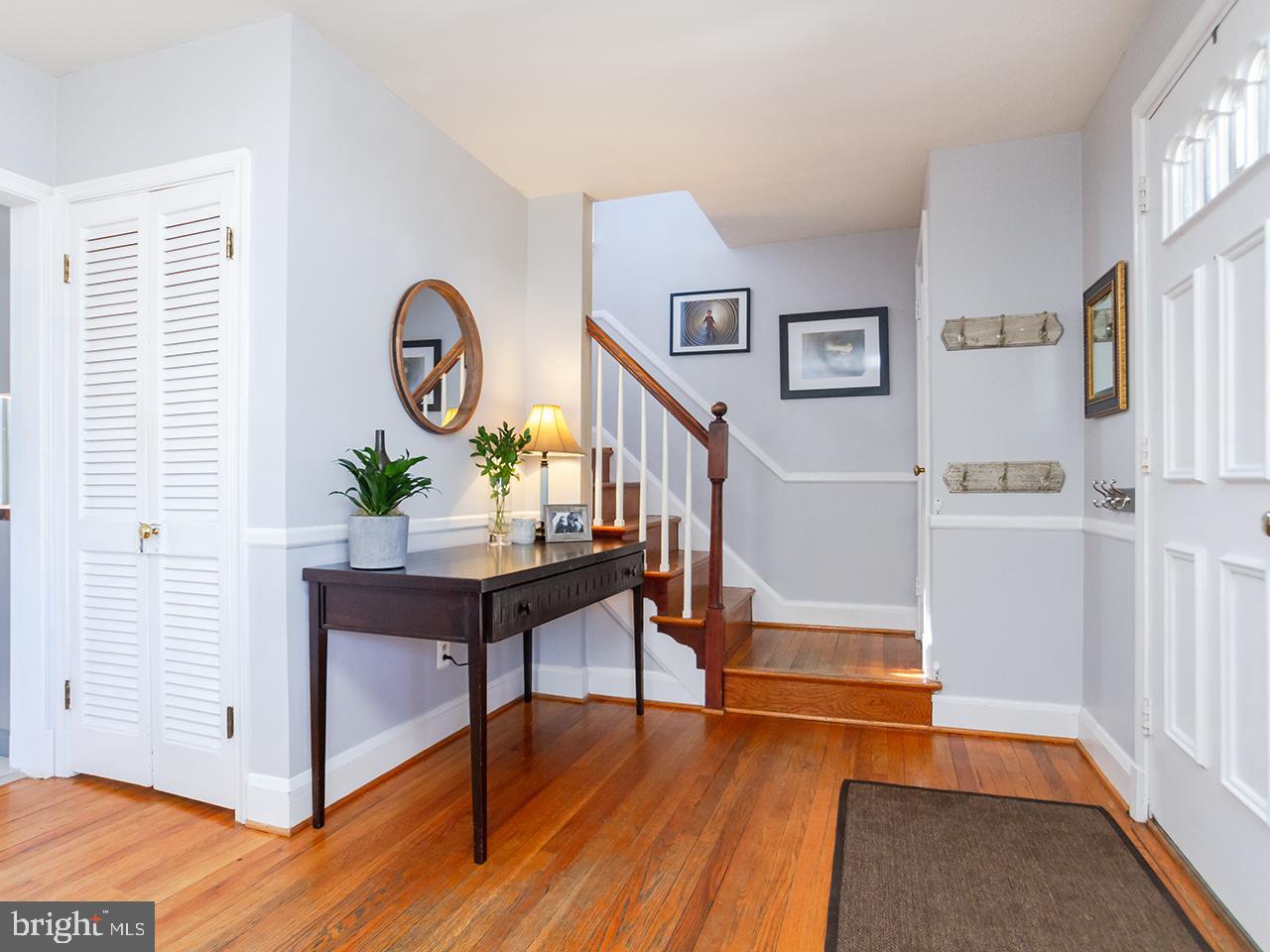 503 Brook Road Towson, MD 21286 - Photo 7 of 61 Entrance Foyer