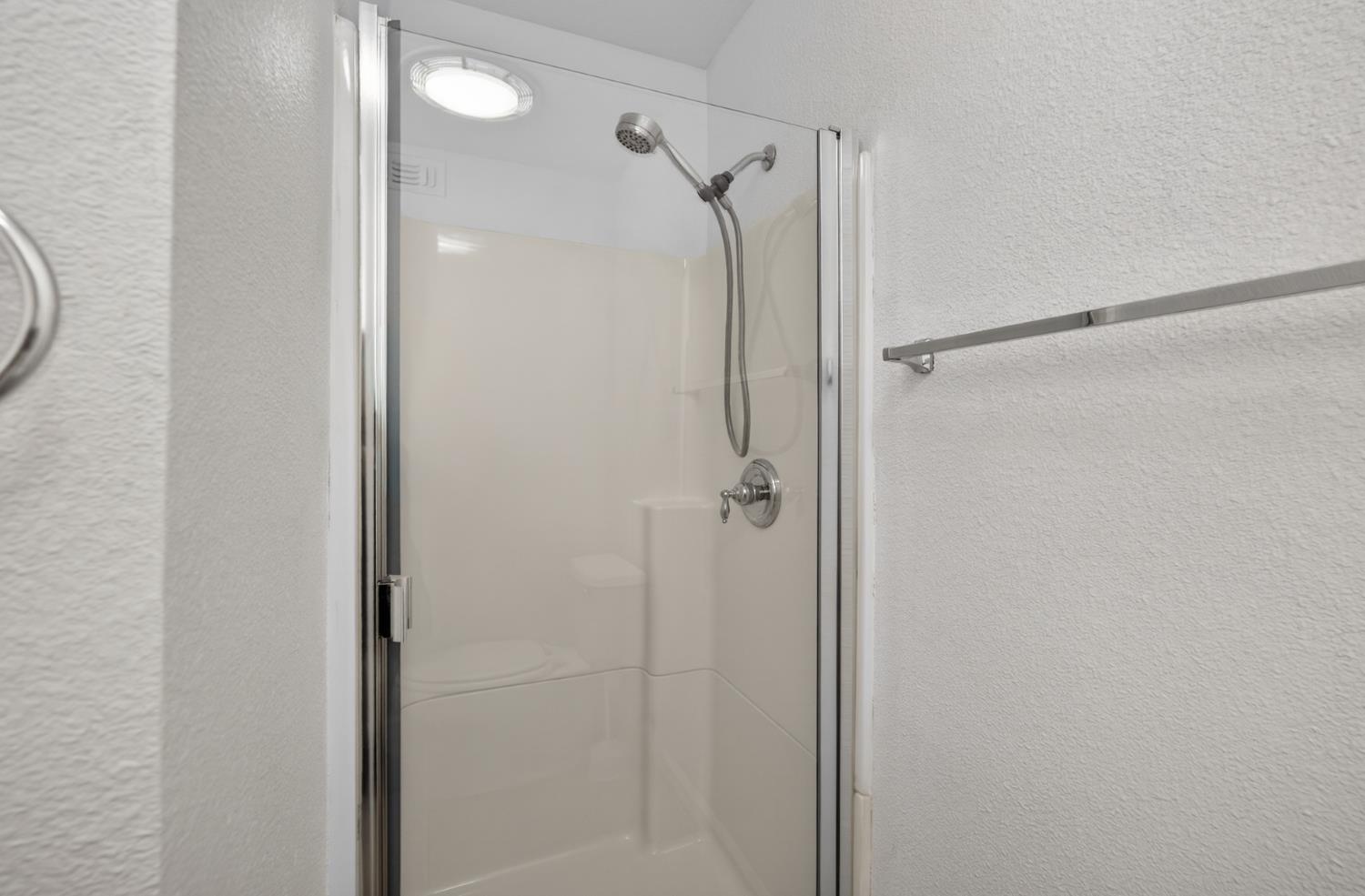 6239 Riverside Boulevard, Unit 2 Sacramento, CA 95831 - Photo 18 of 42