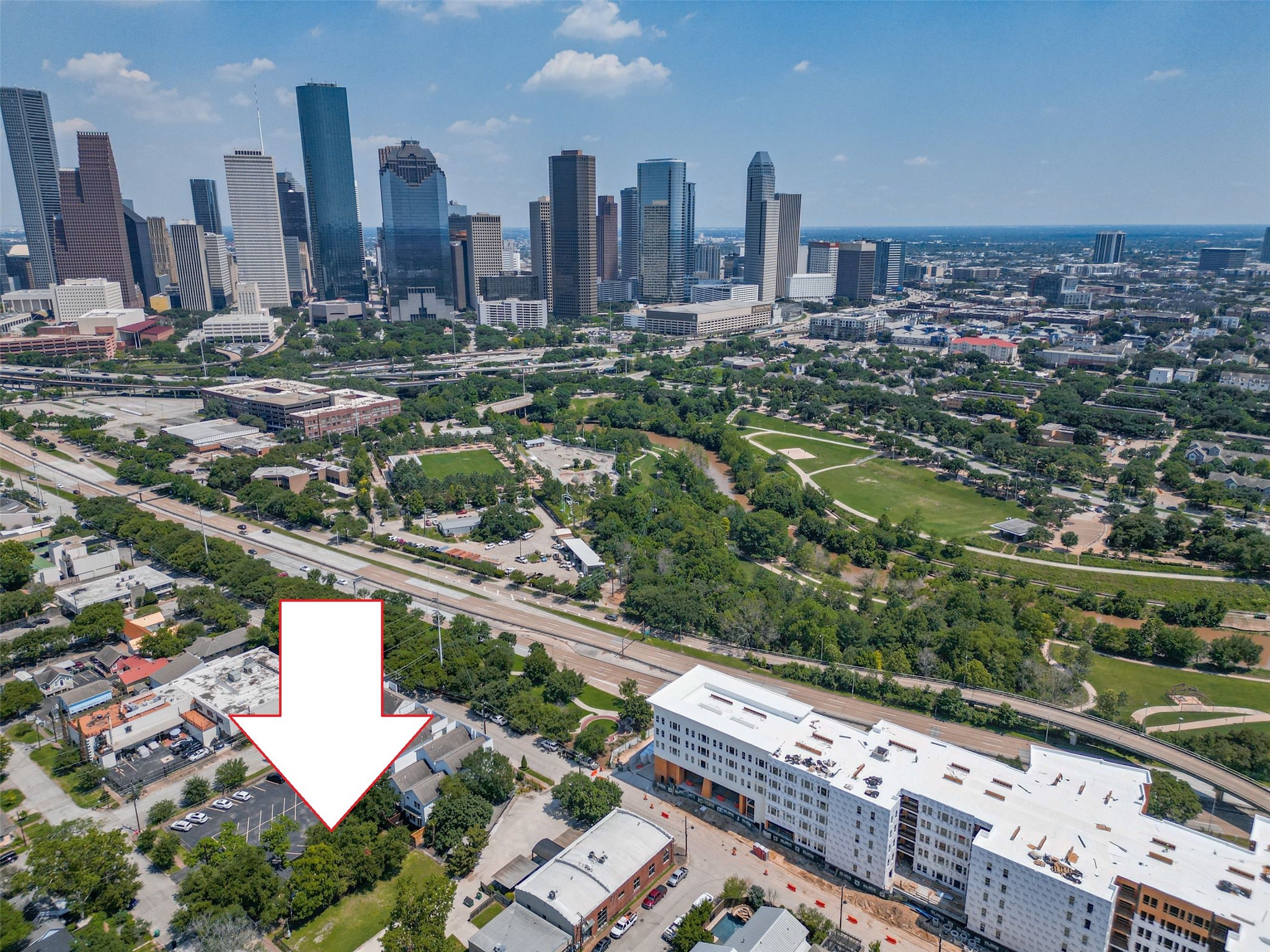 2009 State Street Houston, TX 77007 - Photo 3 of 42 Most desirable location, in close vicinity to DOWNTOWN HOUSTON, THE TRAILS ON BUFFALO BAYOU, THE WASHINGTON CORRIDOR, MEMORIAL DRIVE AND ALL MAJOR THOROUGHFARES!