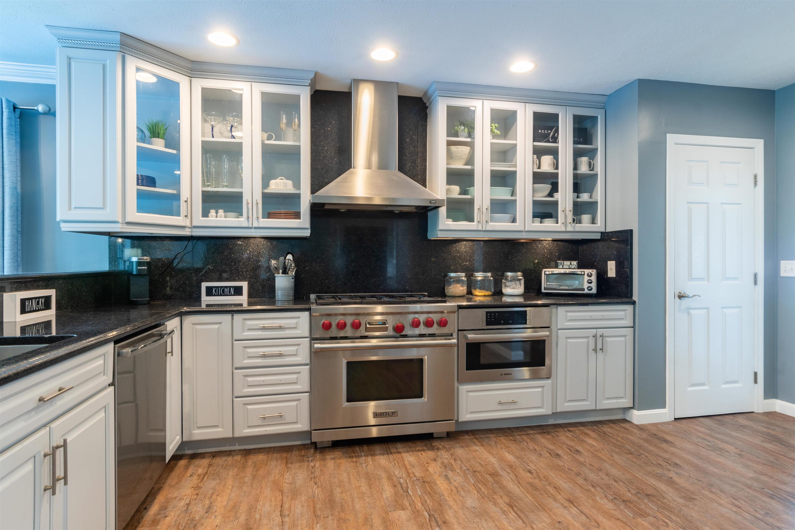 18 Streamside Drive Manchester, NH 03102 - Photo 5 of 40 Gallery Image 5