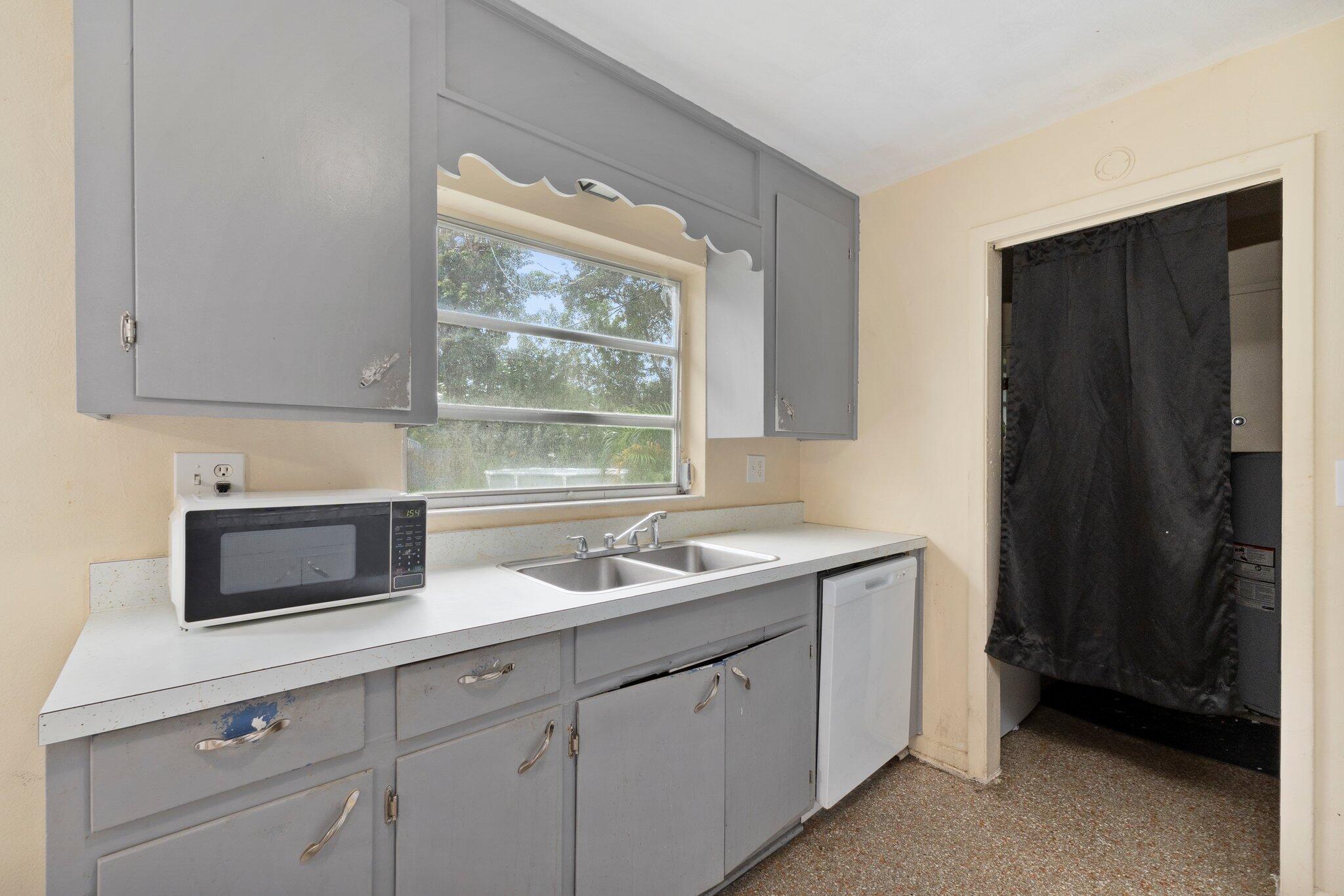 700 Brack Road Fort Pierce, FL 34982 - Photo 9 of 18 9-web-or-mls-DSC01504