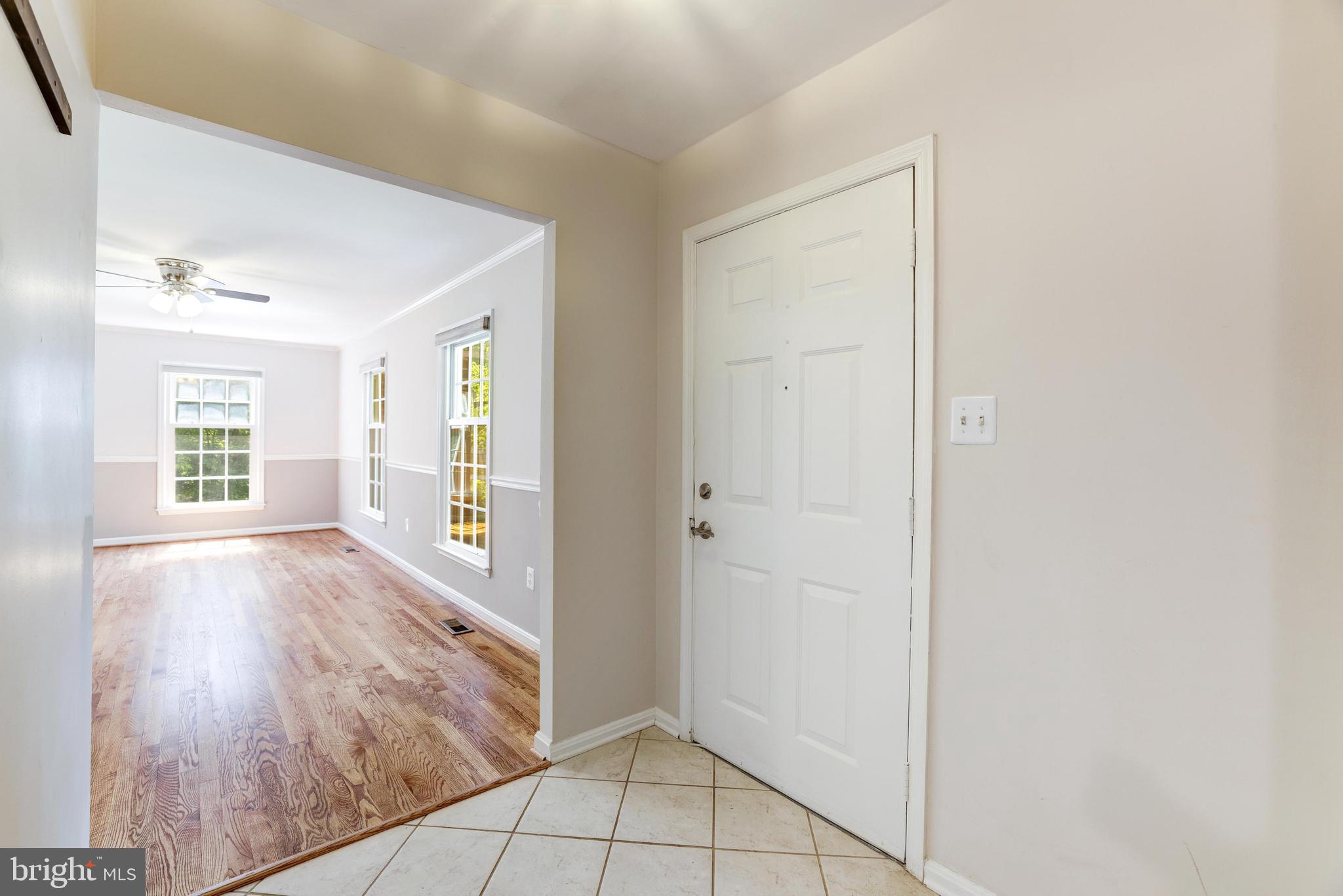 1816 Post Oak Trail Reston, VA 20191 - Photo 14 of 58