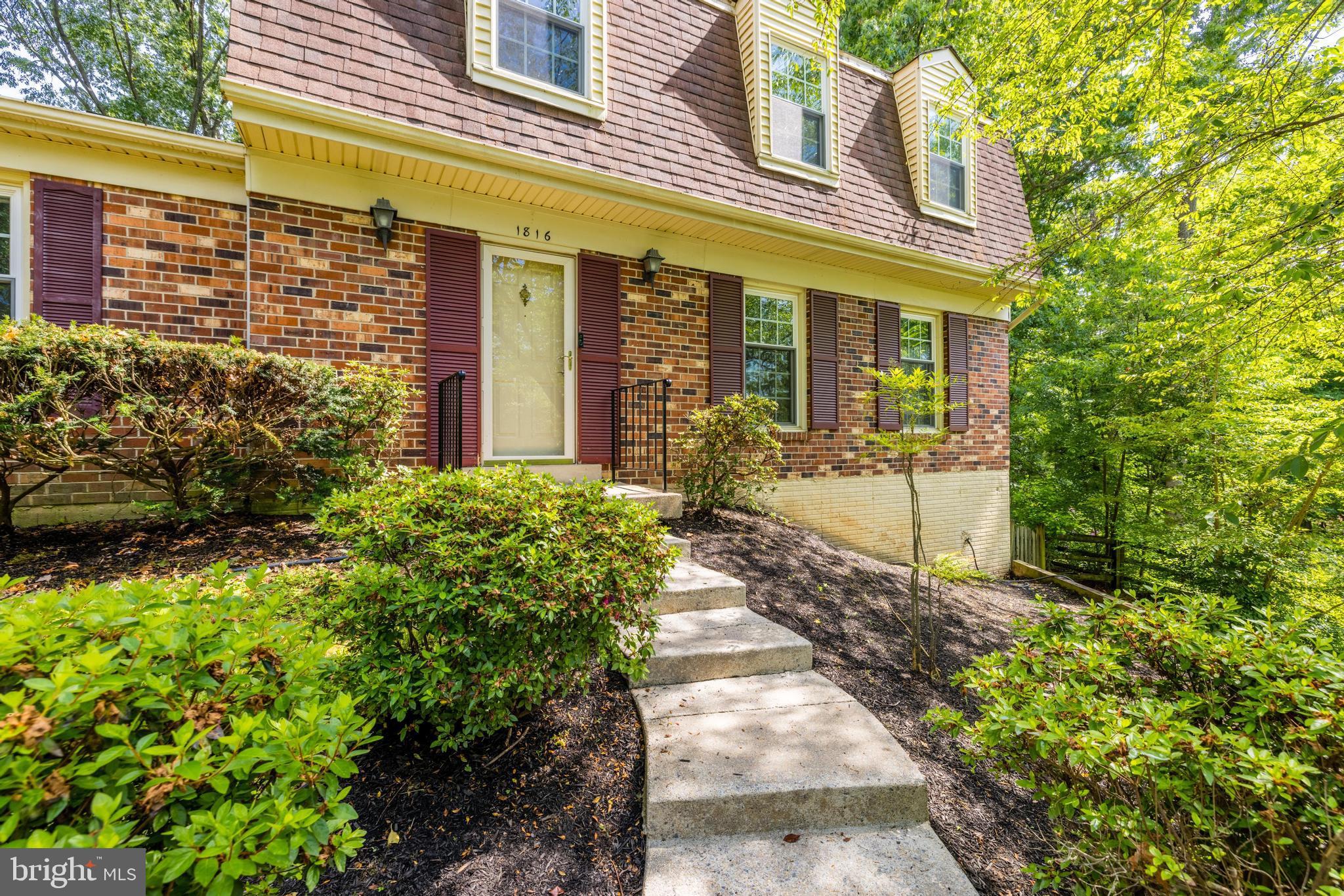 1816 Post Oak Trail Reston, VA 20191 - Photo 2 of 58