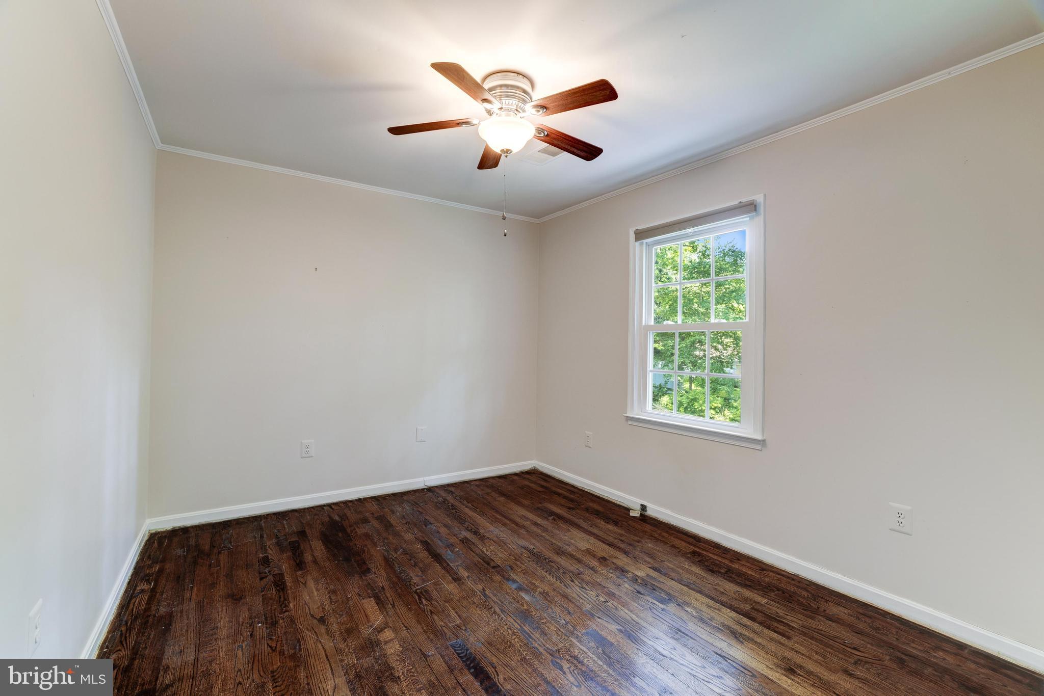 1816 Post Oak Trail Reston, VA 20191 - Photo 34 of 58