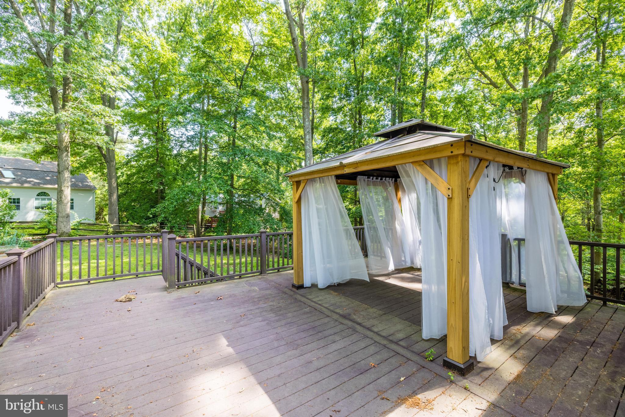 1816 Post Oak Trail Reston, VA 20191 - Photo 46 of 58