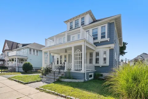 $849,000 | 29 St Andrew Road, Unit 1, Boston, MA 02128