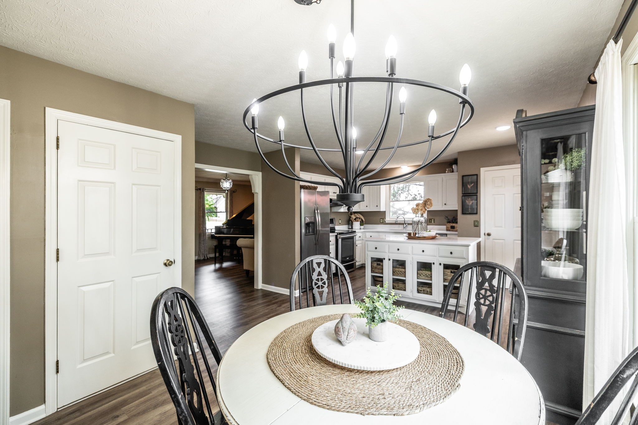405 Timberlake Drive Springfield, TN 37172 - Photo 25 of 46 a kitchen with a dining table and chairs