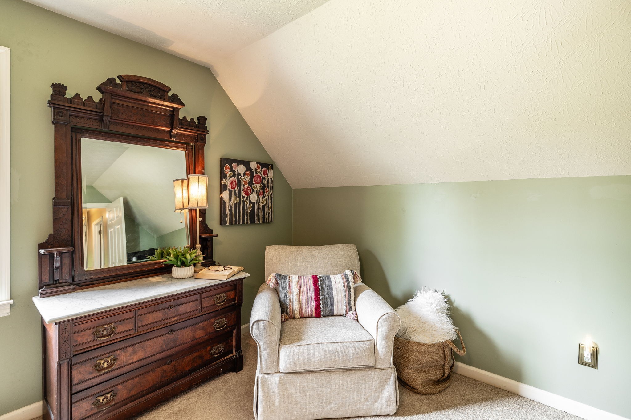 405 Timberlake Drive Springfield, TN 37172 - Photo 42 of 46 a bedroom with a bed and a mirror on dresser