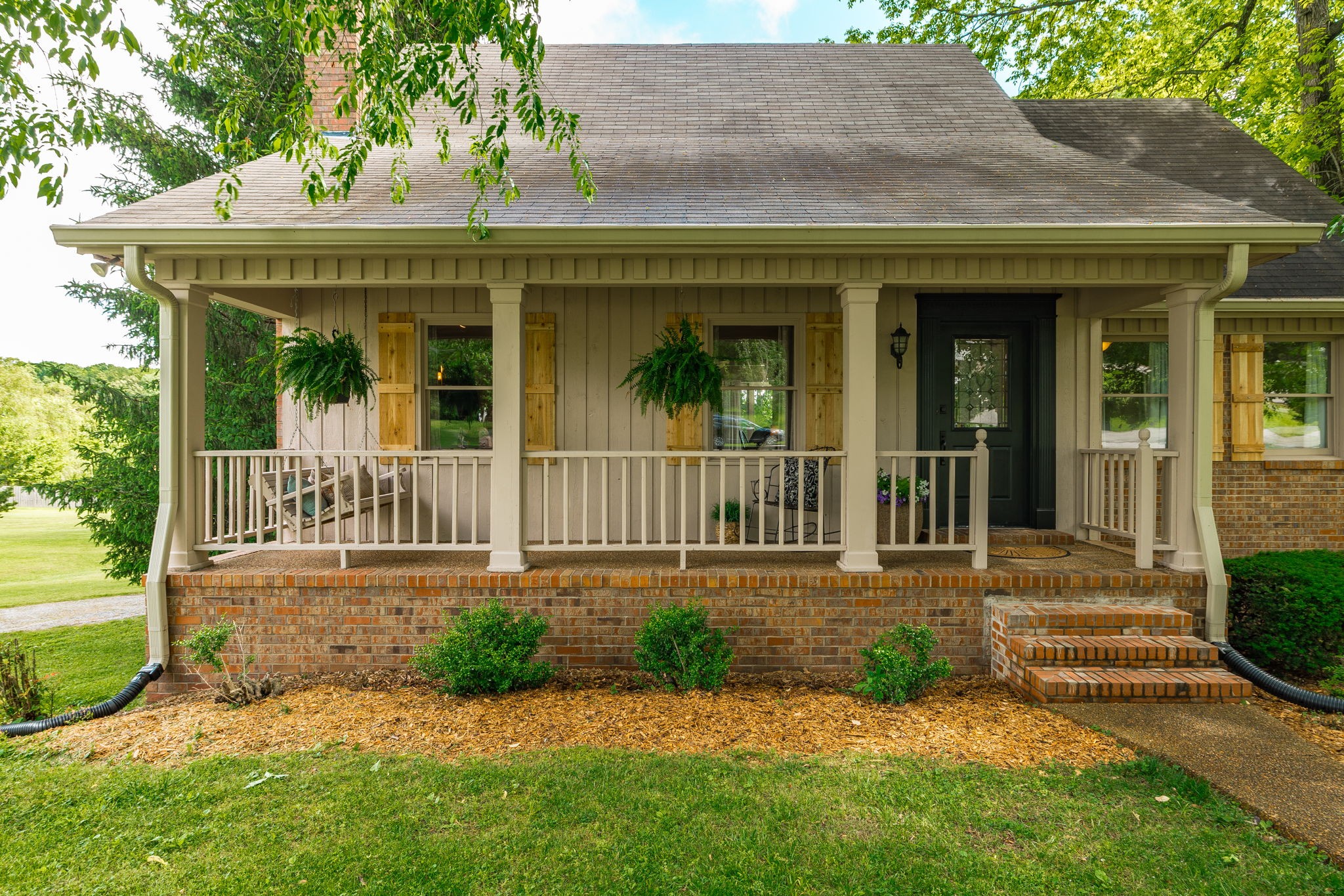 405 Timberlake Drive Springfield, TN 37172 - Photo 7 of 46 front view of a house with a yard