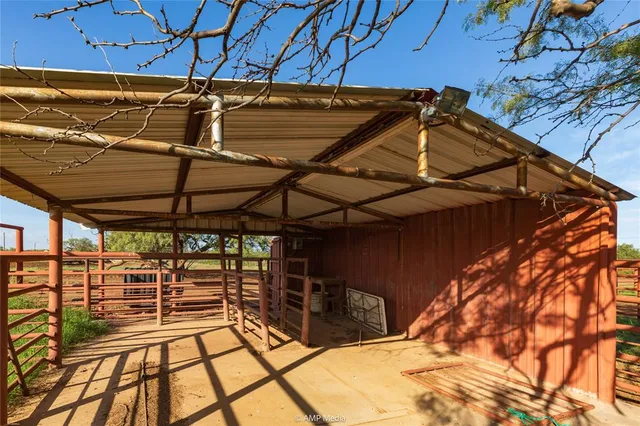 $575,520 | 83 North Hamlin Tx 79520, Hamlin, TX 79520