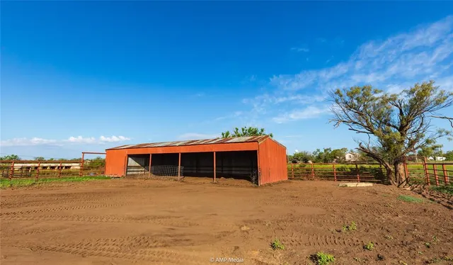 $575,520 | 83 North Hamlin Tx 79520, Hamlin, TX 79520