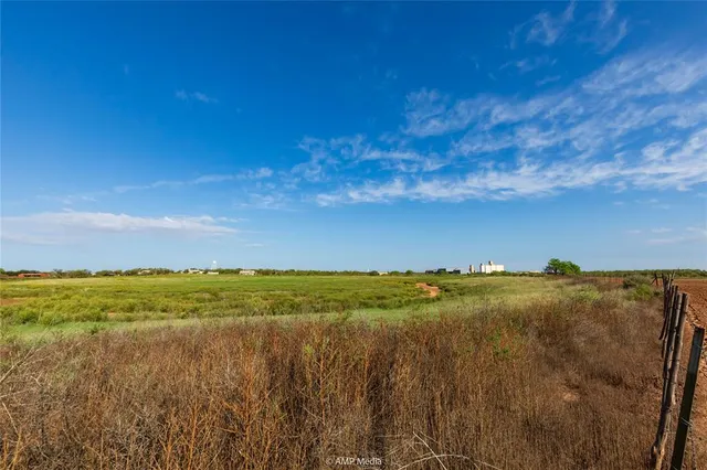 $575,520 | 83 North Hamlin Tx 79520, Hamlin, TX 79520