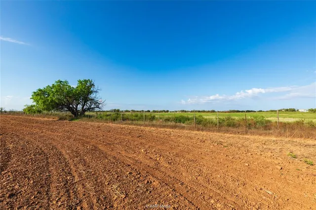 $575,520 | 83 North Hamlin Tx 79520, Hamlin, TX 79520