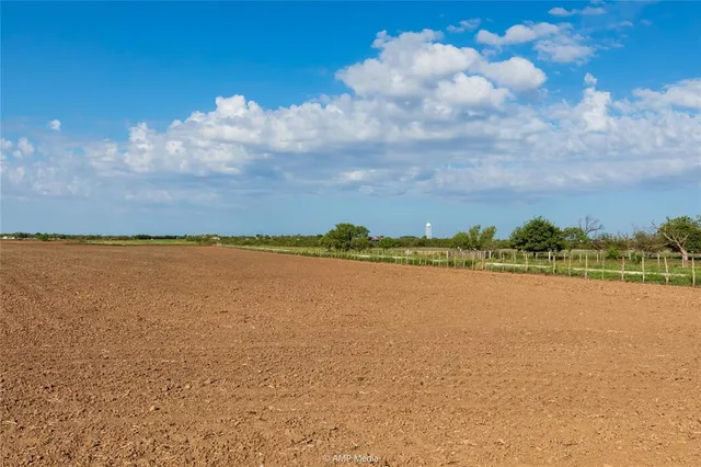 $575,520 | 83 North Hamlin Tx 79520, Hamlin, TX 79520