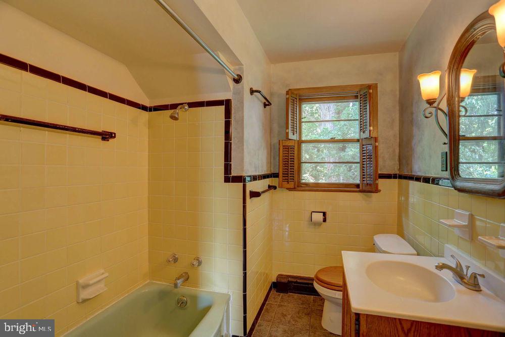 338 Abbeyville Road Lancaster, PA 17603 - Photo 22 of 34 Gallery Image 22