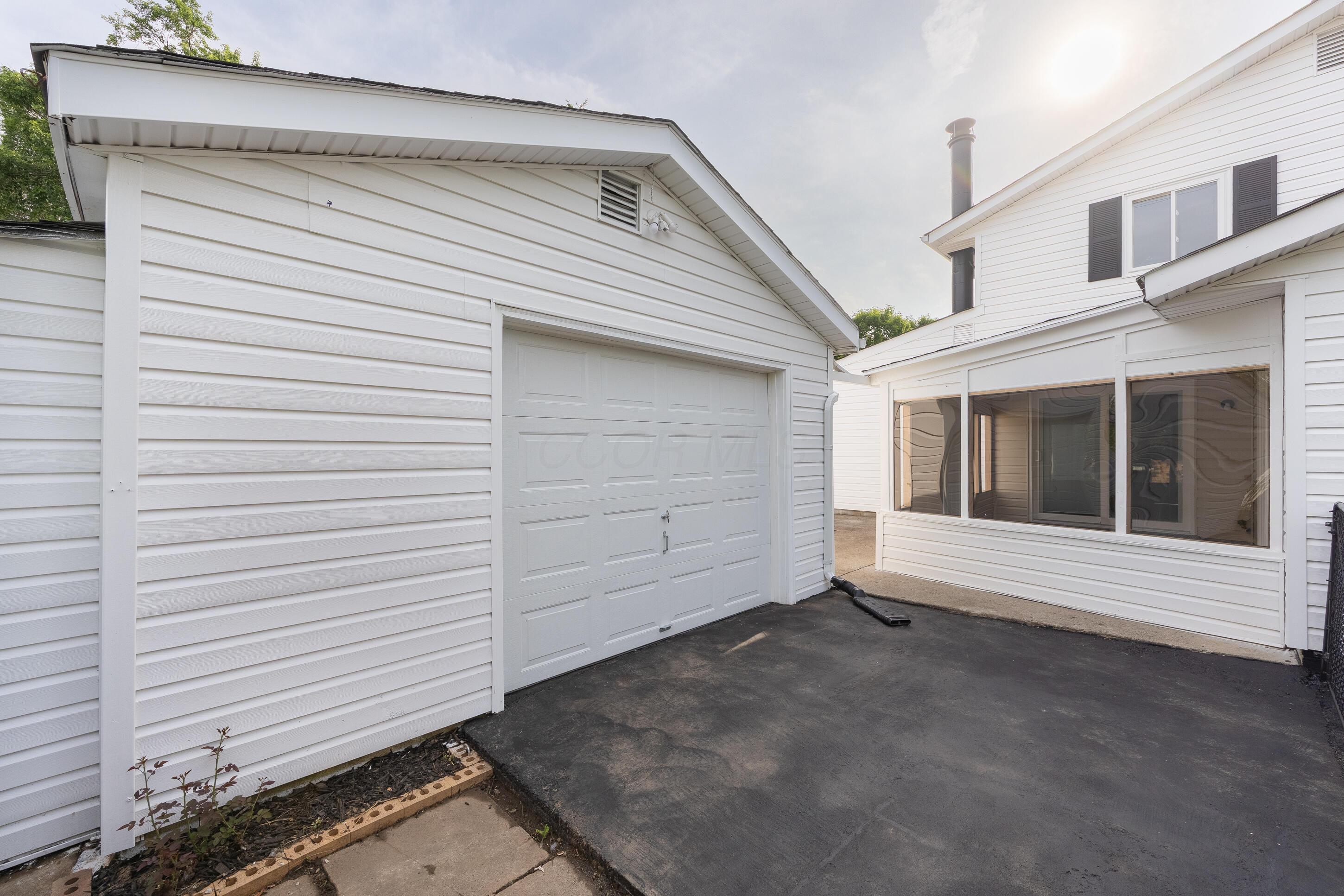 3819 Lynward Road Columbus, OH 43228 - Photo 55 of 57