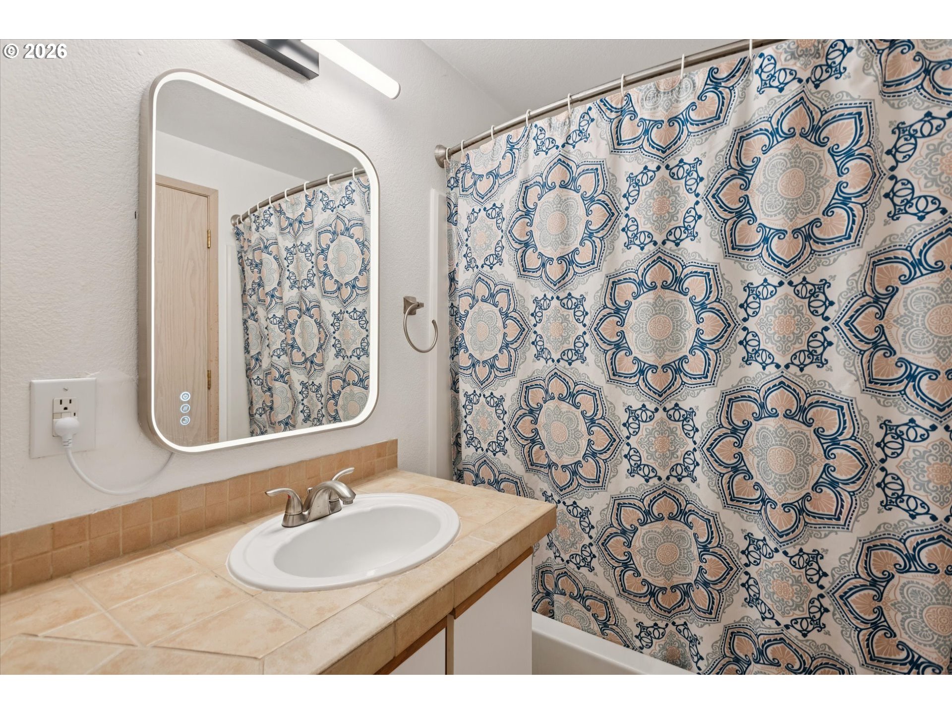 17618 Northwest Springville Road, Unit A8 Portland, OR 97229 - Photo 23 of 37 Bathroom, Attached