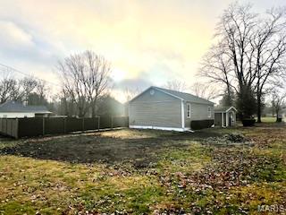 227 North Douglas Street Hillsboro, IL 62049 - Photo 8 of 30