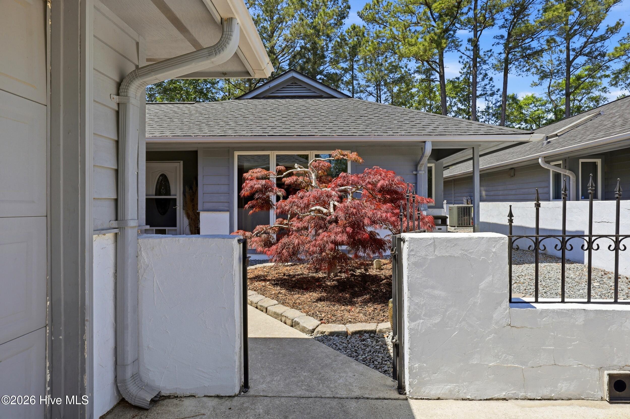 143 Red Bird Lane Hampstead, NC 28443 - Photo 4 of 55 4_143_red_bird_ln_004