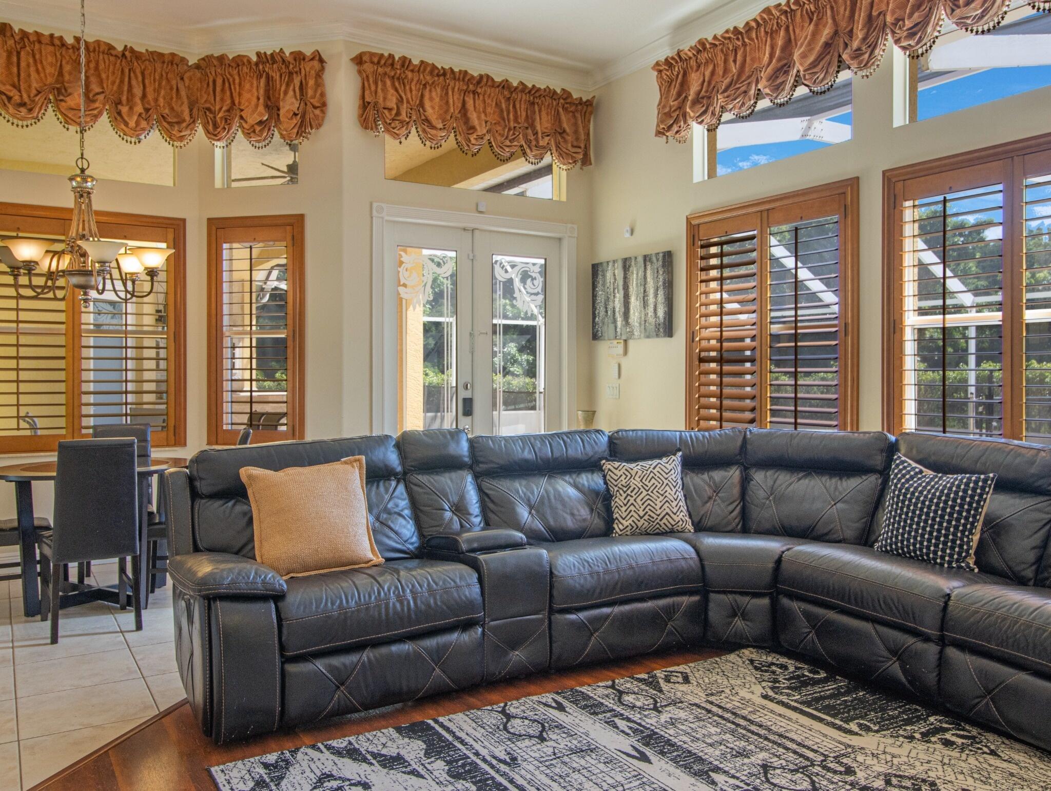 2880 B Road Loxahatchee, FL 33470 - Photo 15 of 30 Family room view2(1)