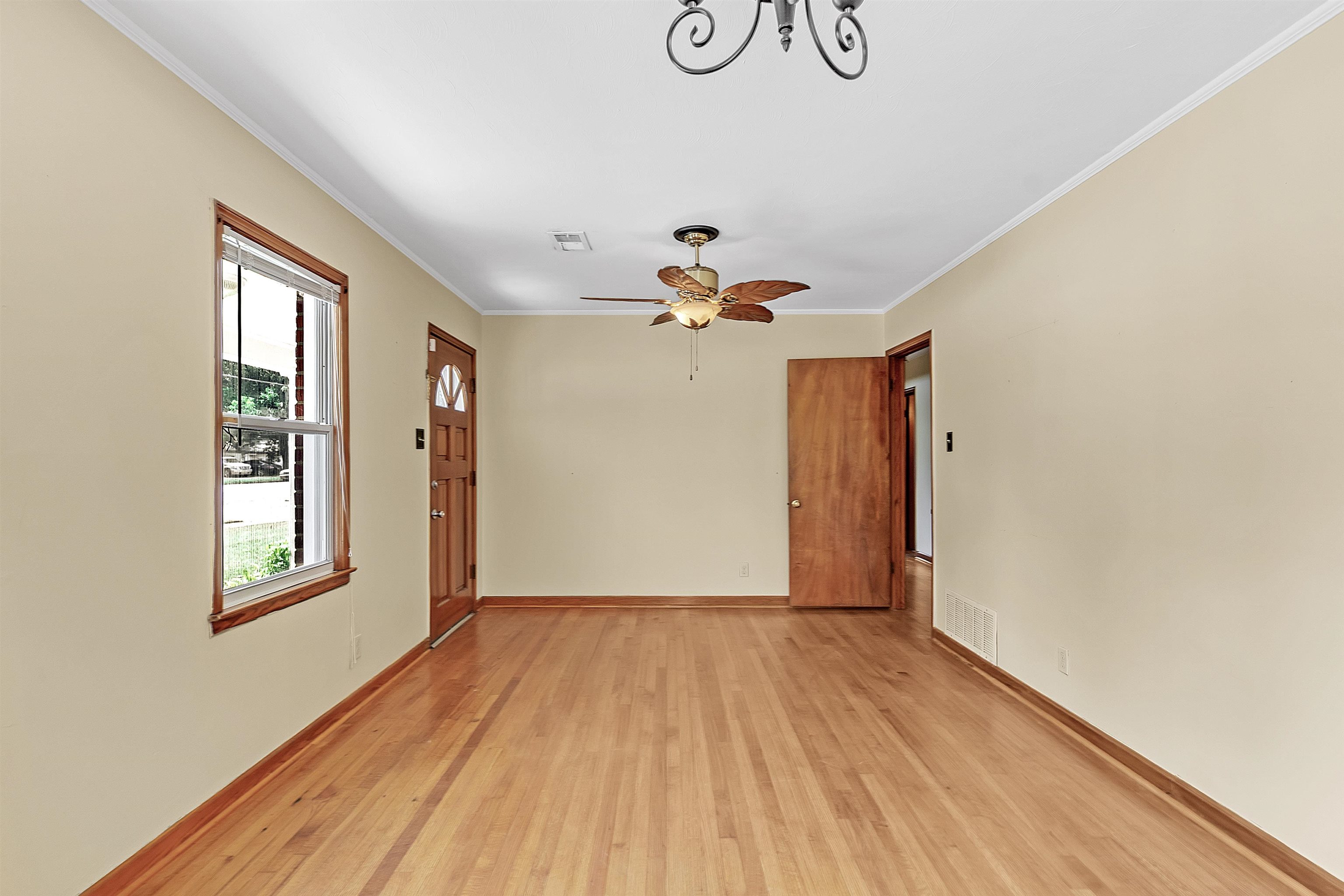 935 North Mendenhall Road Memphis, TN 38122 - Photo 7 of 29 Gallery Image 7