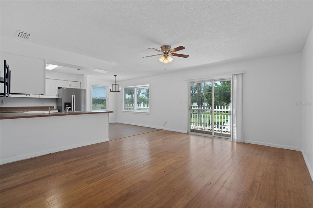 8128 Papaya Street Port Richey, FL 34668 - Photo 9 of 46