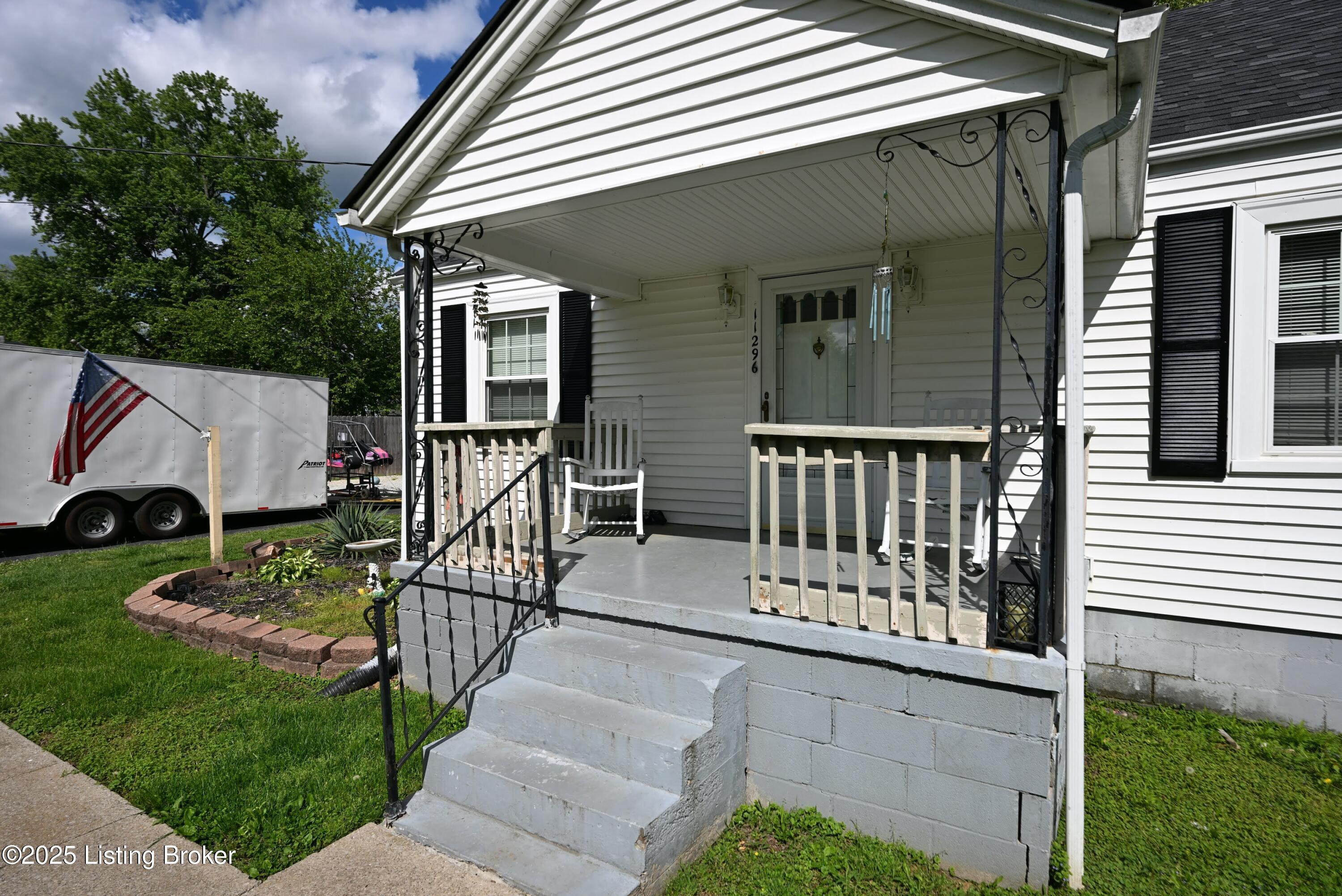 11296 Preston Highway Lebanon Junction, KY 40150 - Photo 2 of 20 DSC_8766