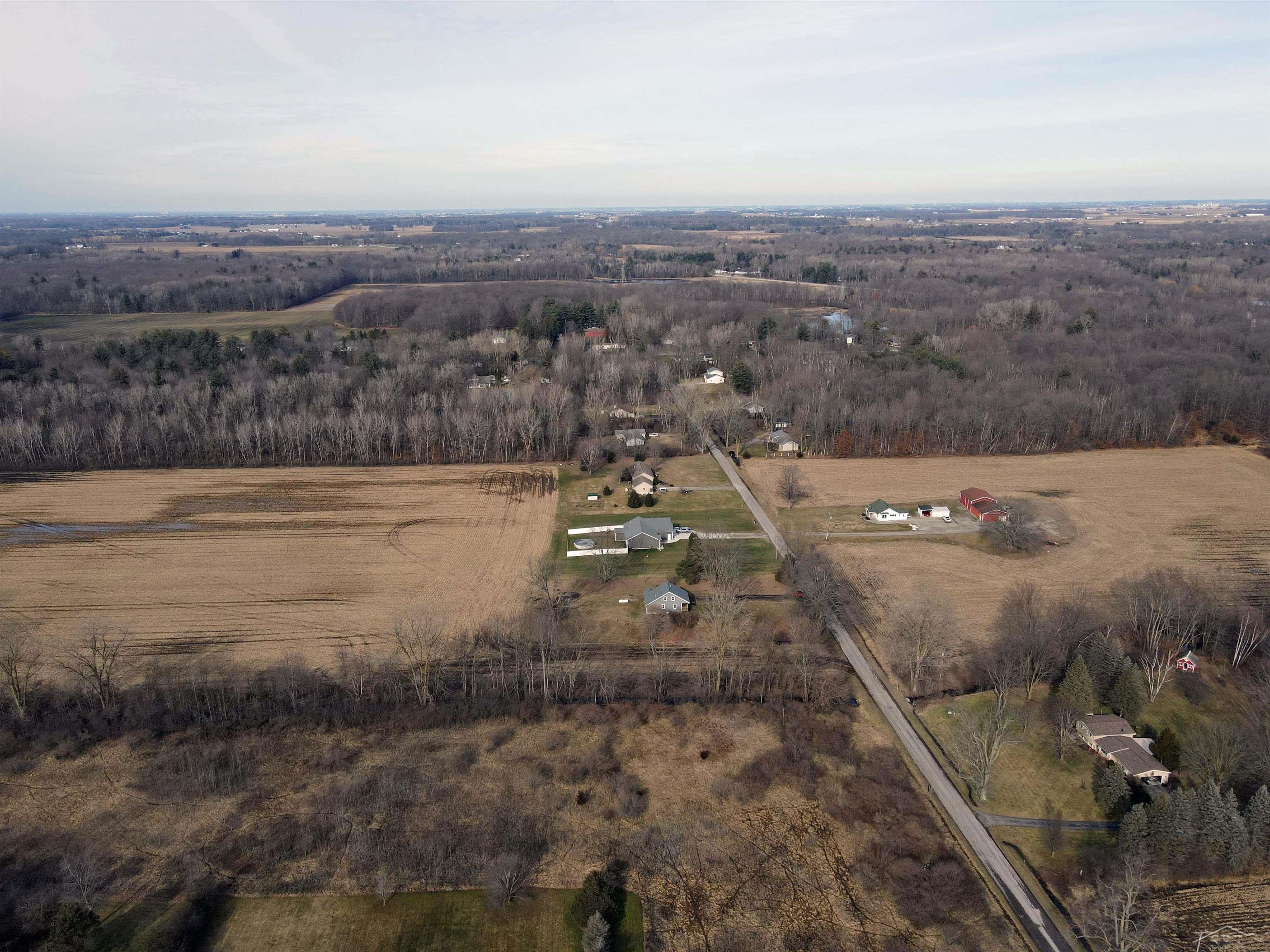 8330 Elms Road Birch Run, MI 48415 - Photo 7 of 29 50133486-cfe98674-829f-4dbf-835d-a1c48de80e48.JPG