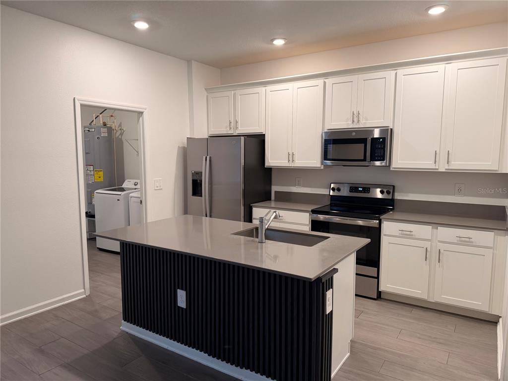 1687 Contentment Loop Kissimmee, FL 34744 - Photo 3 of 36