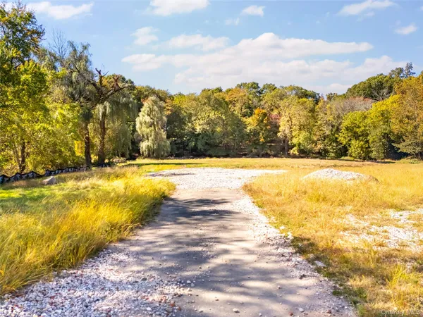 $599,999 | 192 Strawtown Road, New City, NY 10956
