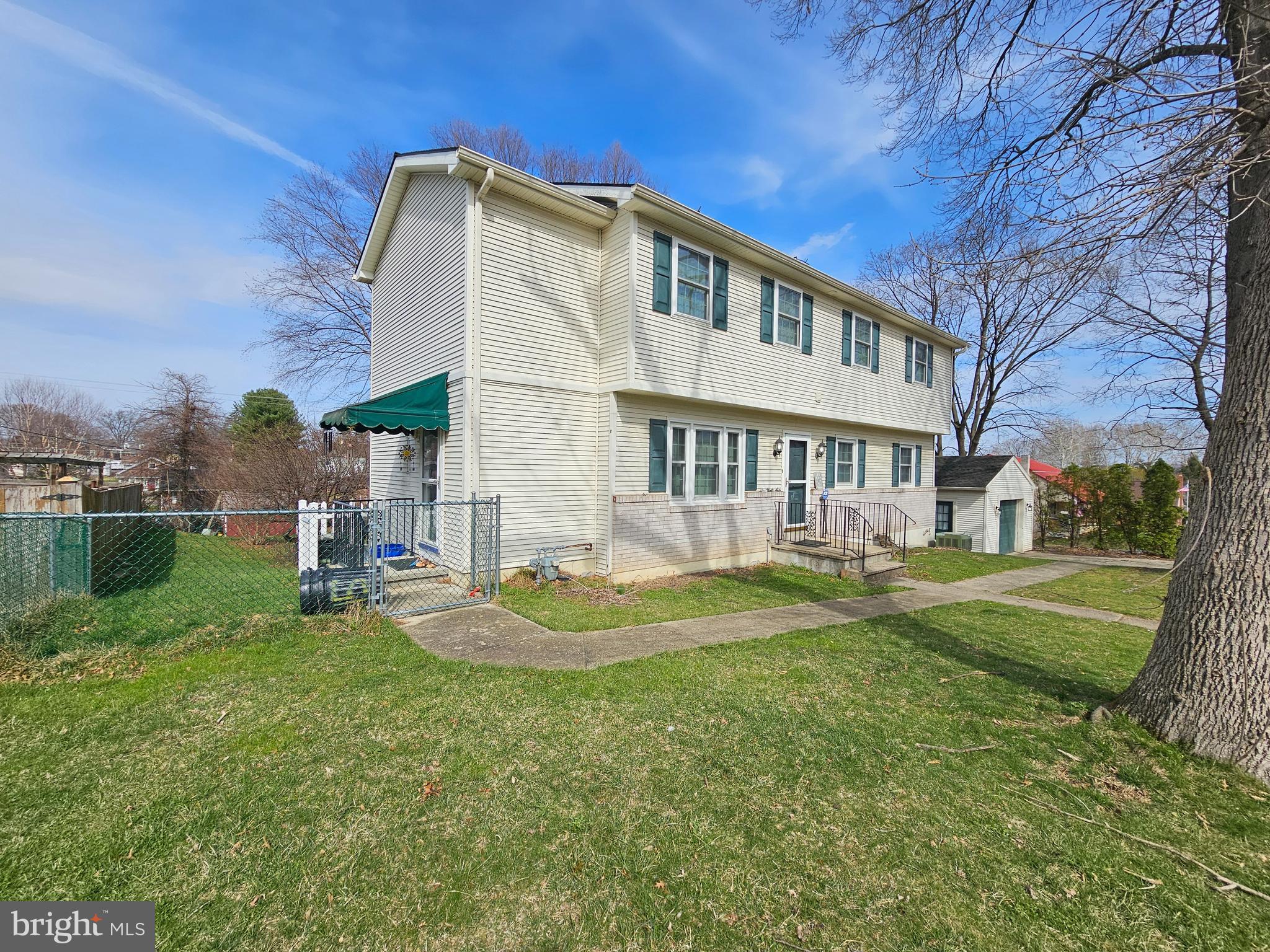 115 Ardmore Avenue Reading, PA 19607 - Photo 11 of 40