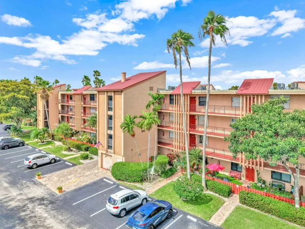 $145,000 | 363 North Rock Island Road, Unit 205, Margate, FL 33063