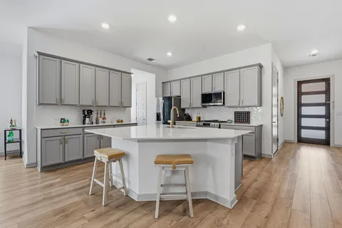 $515,000 | 2105 Wildhorse Street, Leander, TX 78641