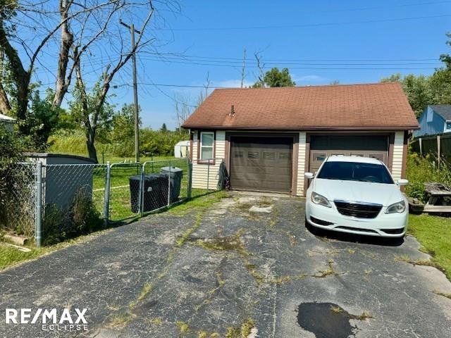 5218 Pointe Tremble Road Algonac, MI 48001 - Photo 13 of 15