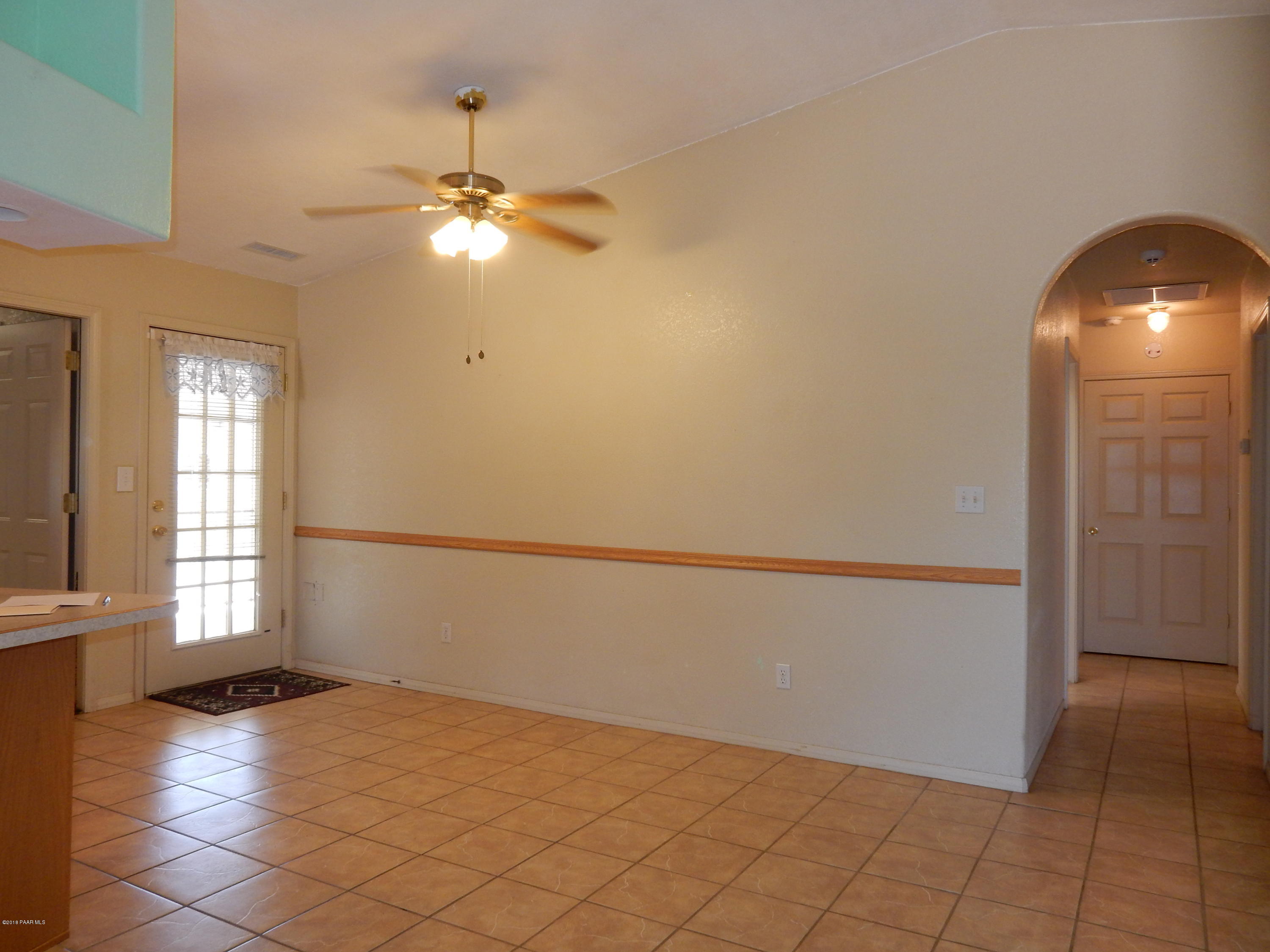 17543 East Trails End Road Mayer, AZ 86333 - Photo 13 of 35 dining area