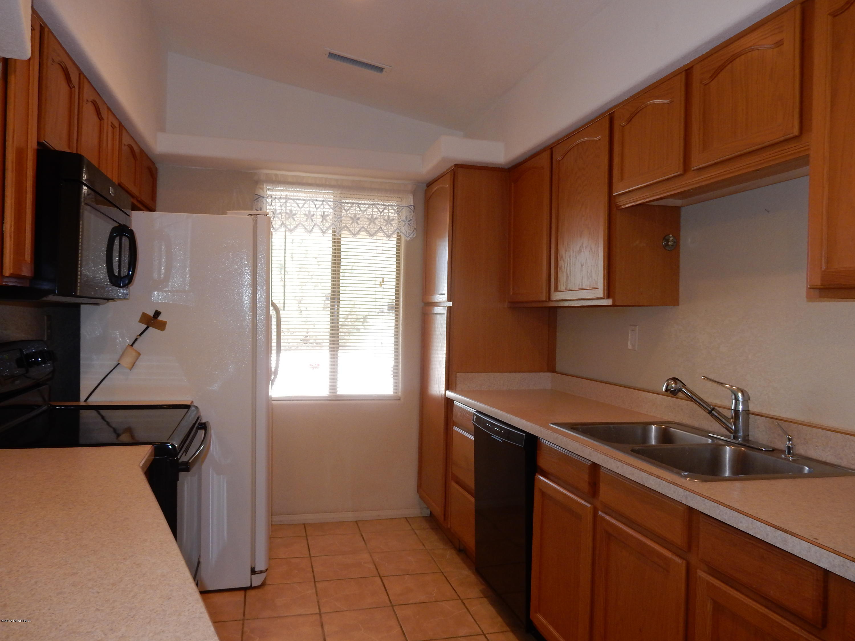 17543 East Trails End Road Mayer, AZ 86333 - Photo 15 of 35 kitchen