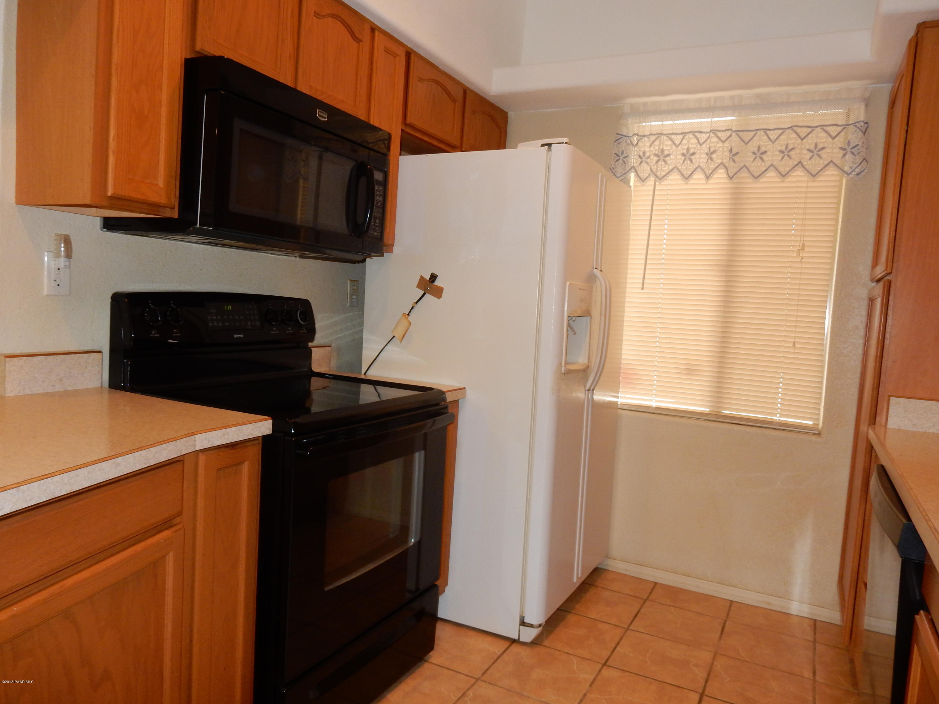 17543 East Trails End Road Mayer, AZ 86333 - Photo 17 of 35 kitchen