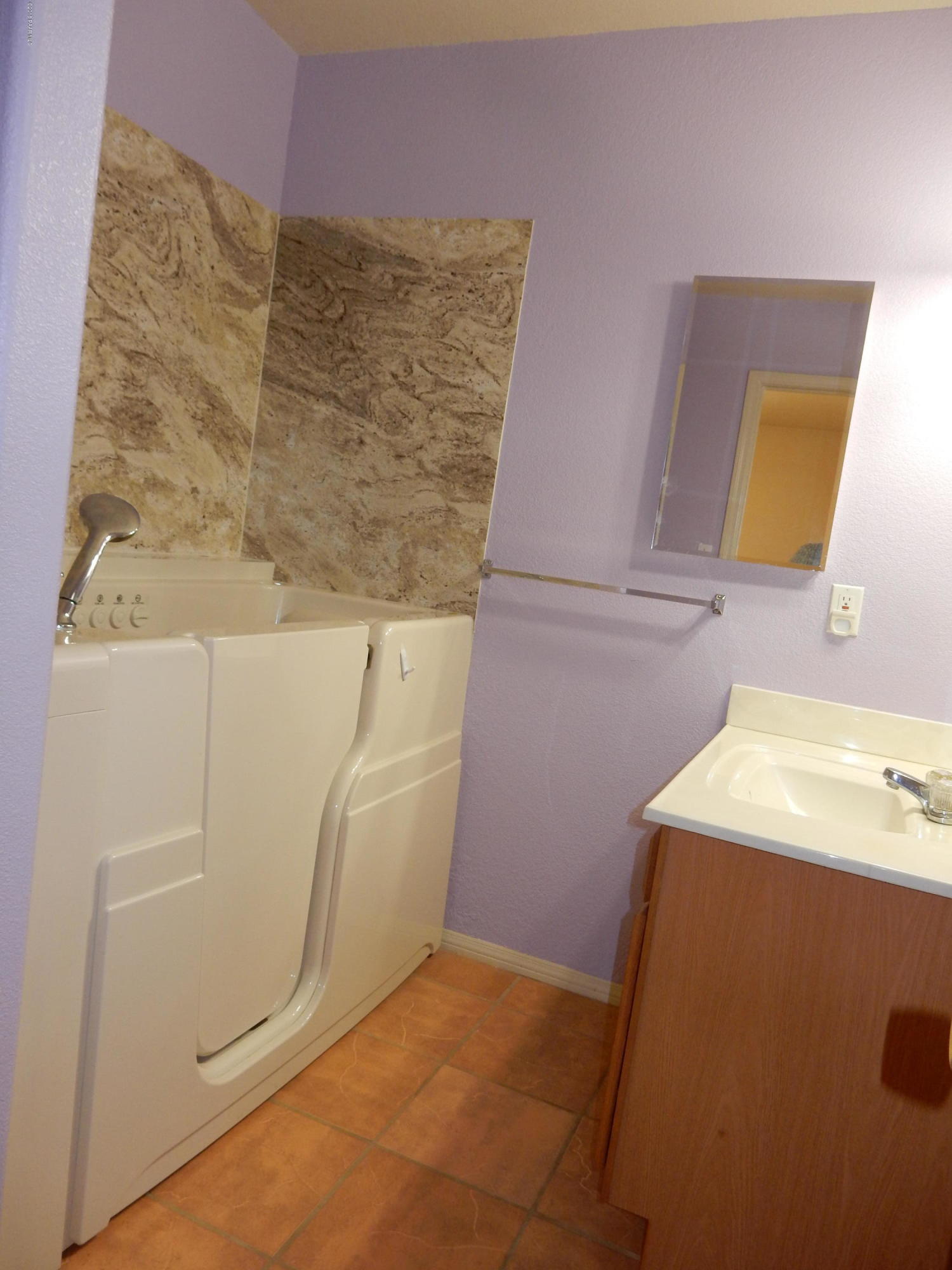 17543 East Trails End Road Mayer, AZ 86333 - Photo 29 of 35 master bath walk in jetted tub