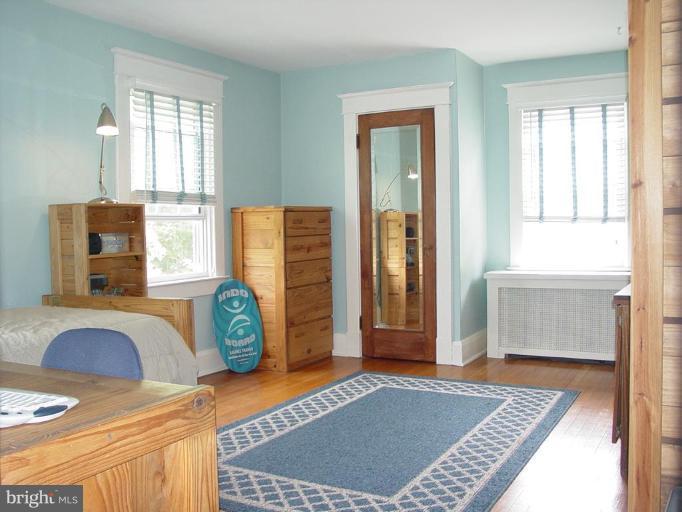 6305 Pinehurst Road Baltimore, MD 21212 - Photo 13 of 23 Second bedroom with lots of light.