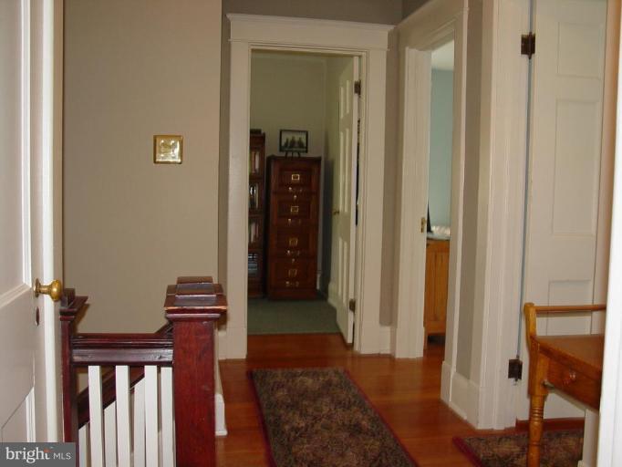 6305 Pinehurst Road Baltimore, MD 21212 - Photo 10 of 23 Second story hallway area.